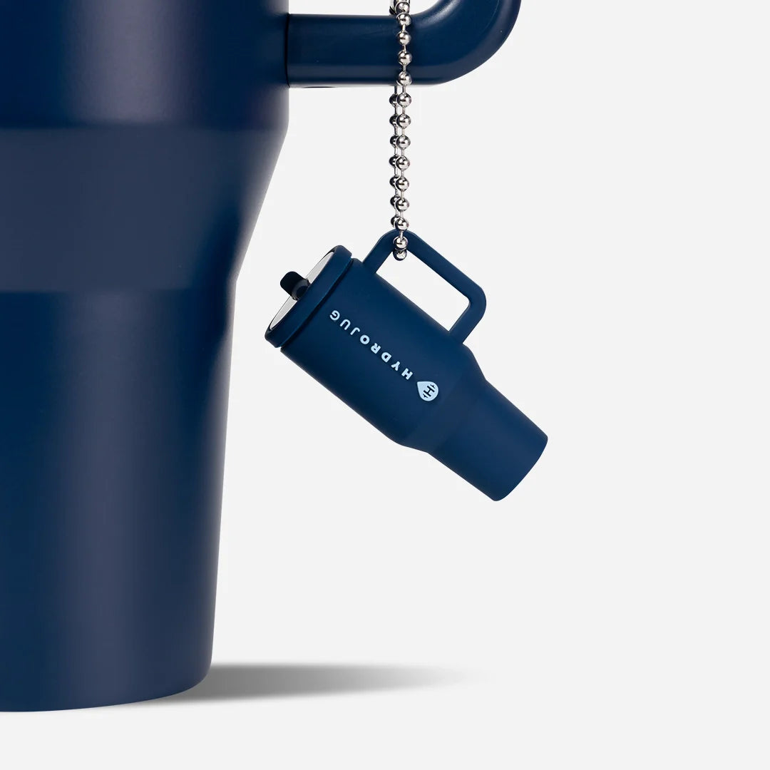 traveler-keychain-f7 Web-TravelerKeychainPhotos-Navy2.webp
