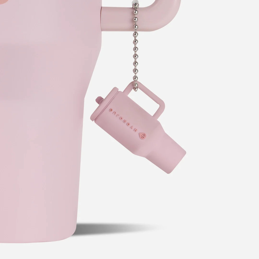 traveler-keychain-f7 Web-TravelerKeychainPhotos-PinkSand2.webp